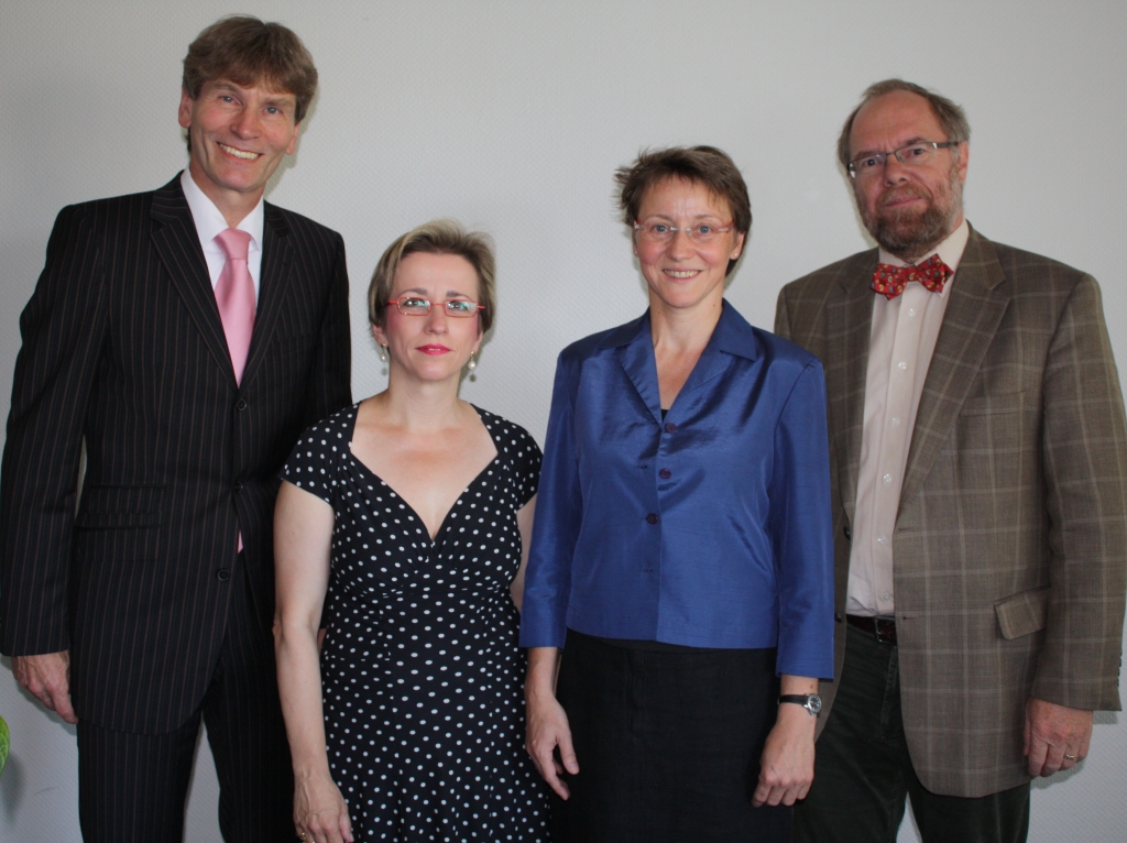 From left: Prof. Dr. Nikolaus Risch, Prof. Dr. Eva-Maria Seng, Dr. Gudrun Oevel and Prof. Dr.-Ing. Reinhard Keil